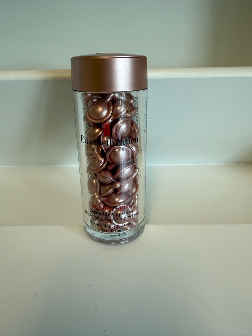 Elizabeth Arden Retinol + HPR Ceramide Capsules Rapid Skin Renewing Serum- NEW